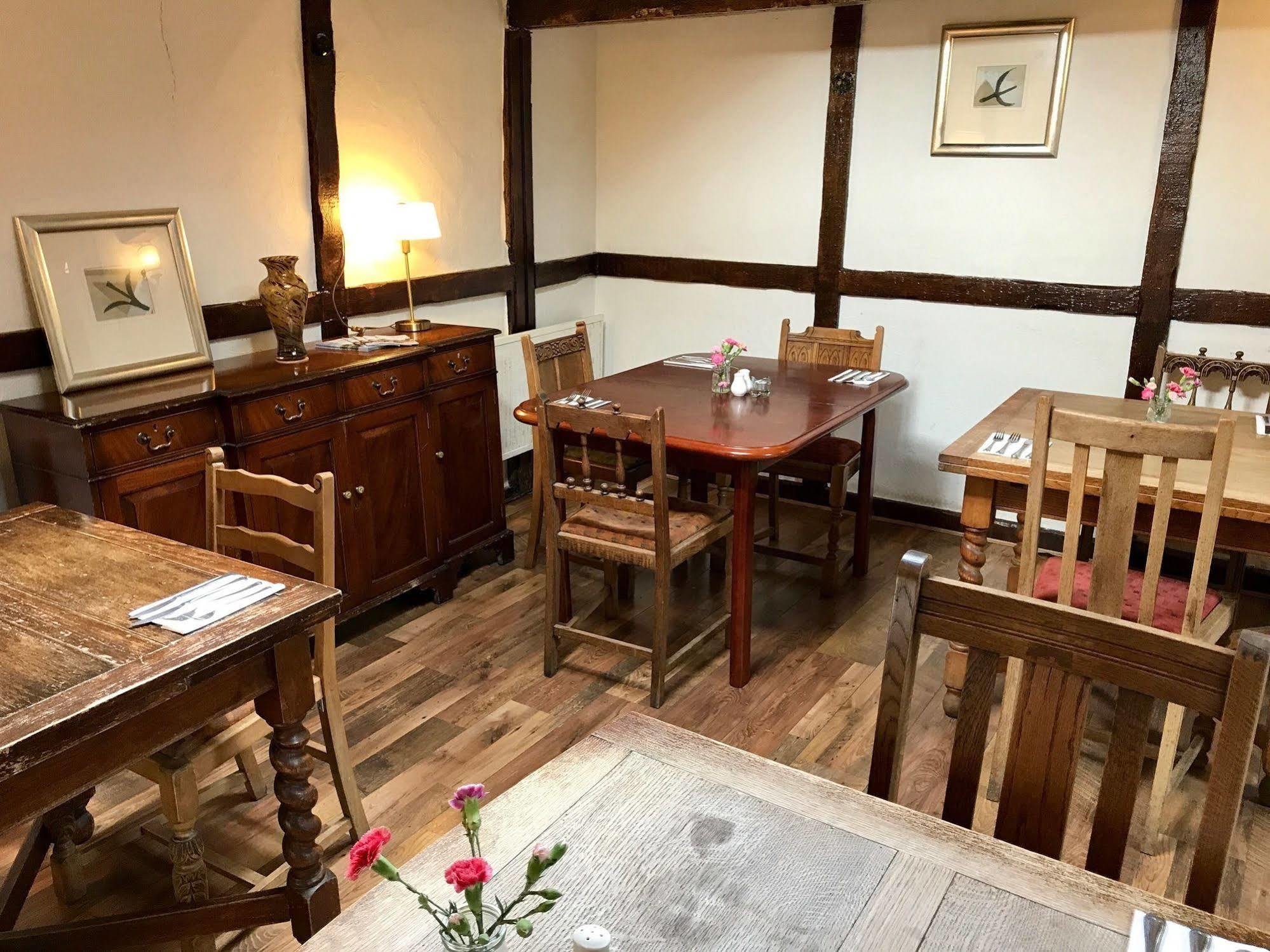 The New Court Inn أوسك المظهر الخارجي الصورة